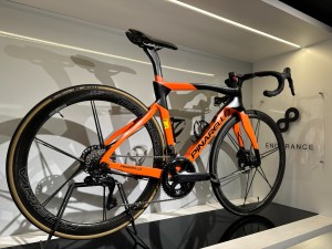 Pinarello F12