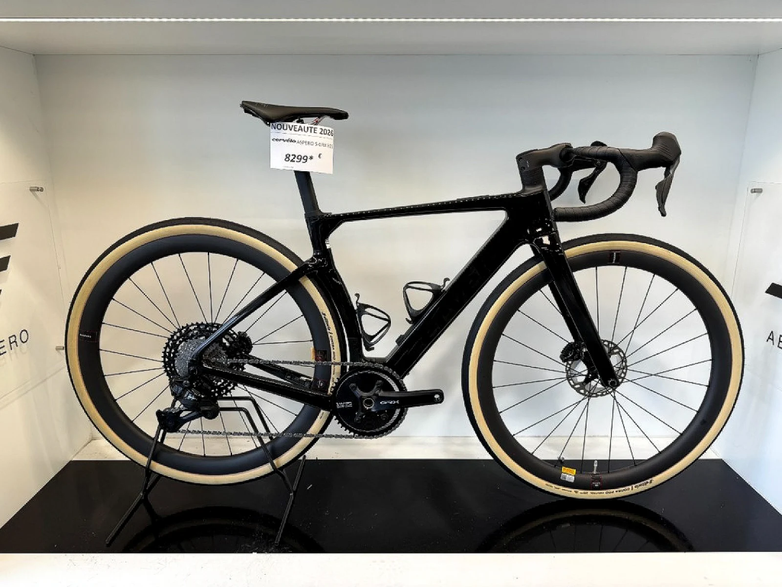 Cervélo Aspero 5 GRX 825