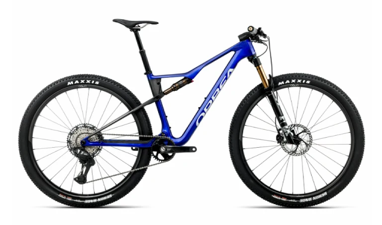 Oiz M-PRO
