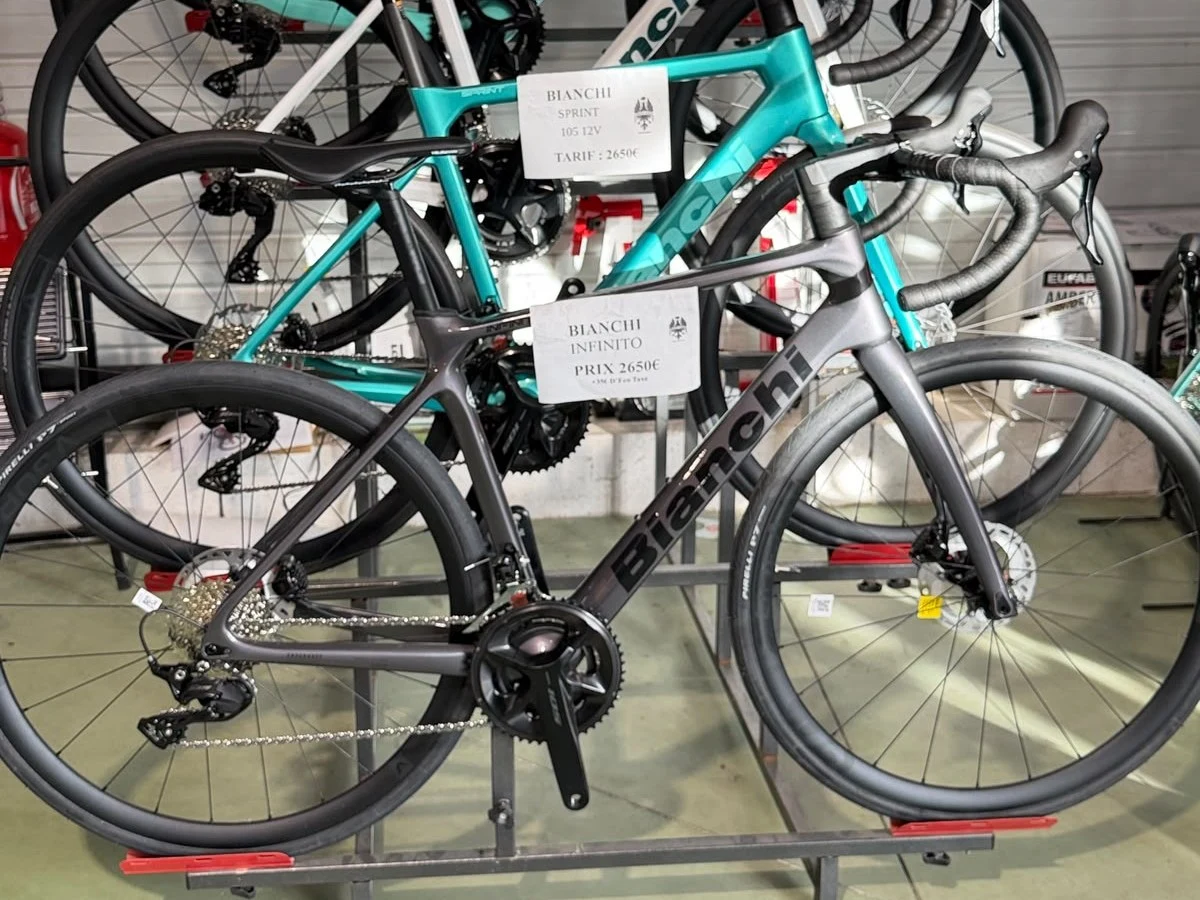 Vélos de route Bianchi Sprint et Infinito au magasin de Janzé